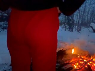 Un tío y un novia joder en la invierno por la fuego: hd x calificación película 80 | xhamster