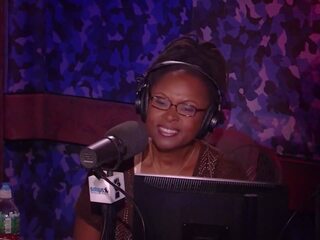 21 año viejo kasia rabbit consigue farted en howard stern.