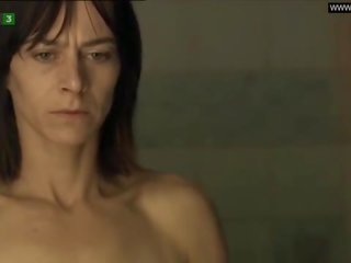 Kate dickie - explicite oral, chatte léchage nu - rouge route (2007)